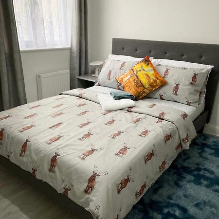 Stanton - Impeccable And Stylish 2 Bedroom 达格纳姆 外观 照片